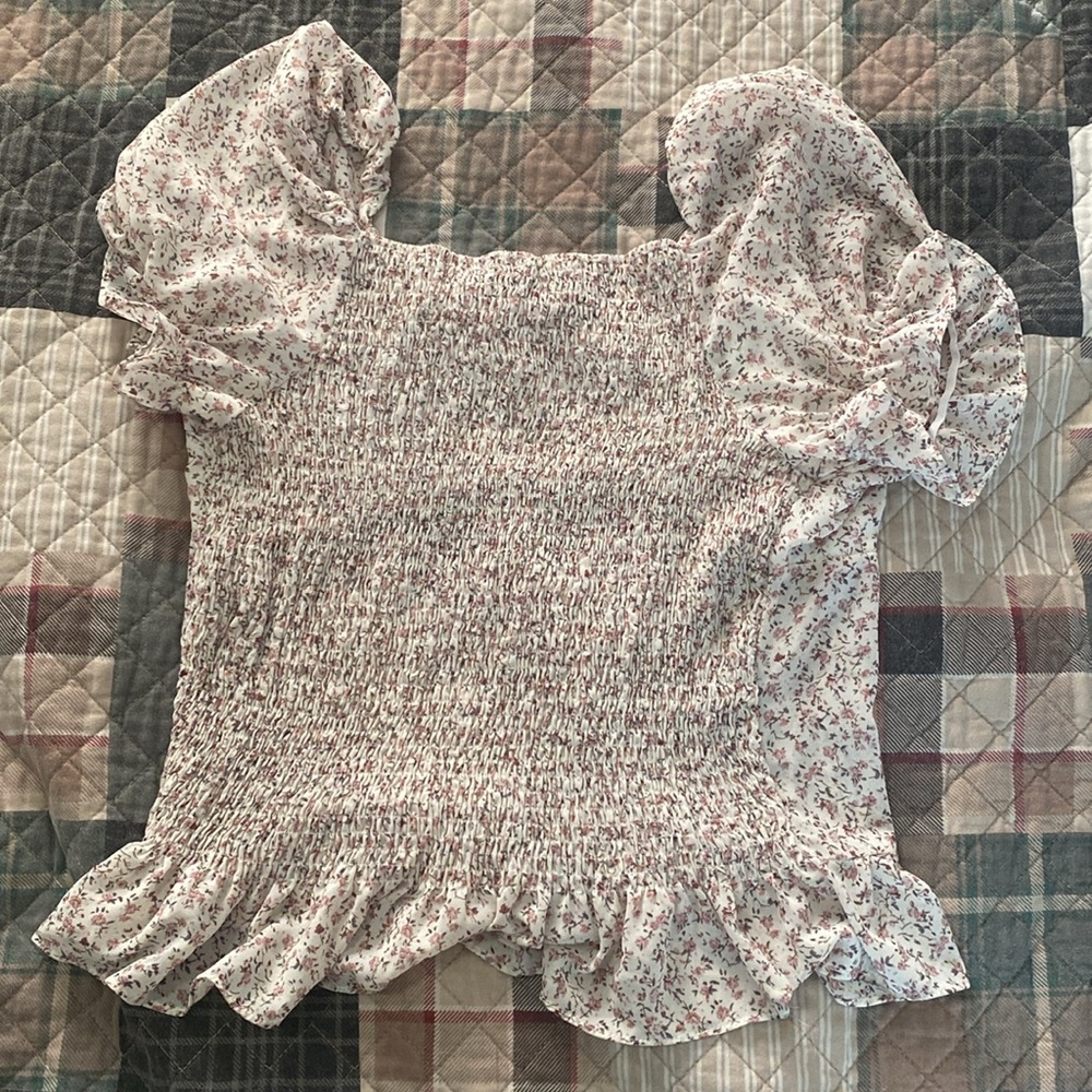 Floral Print/Side Ruffle Top Size 2x - Picture 3 of 4
